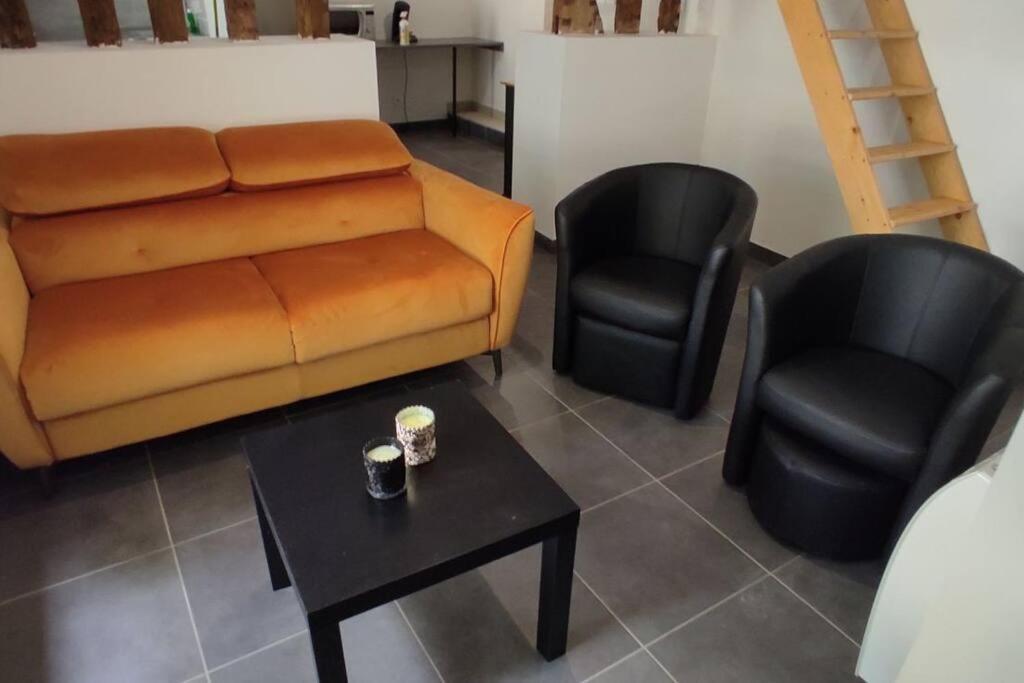 Appartement Hyper Centre Mayenne Extérieur photo